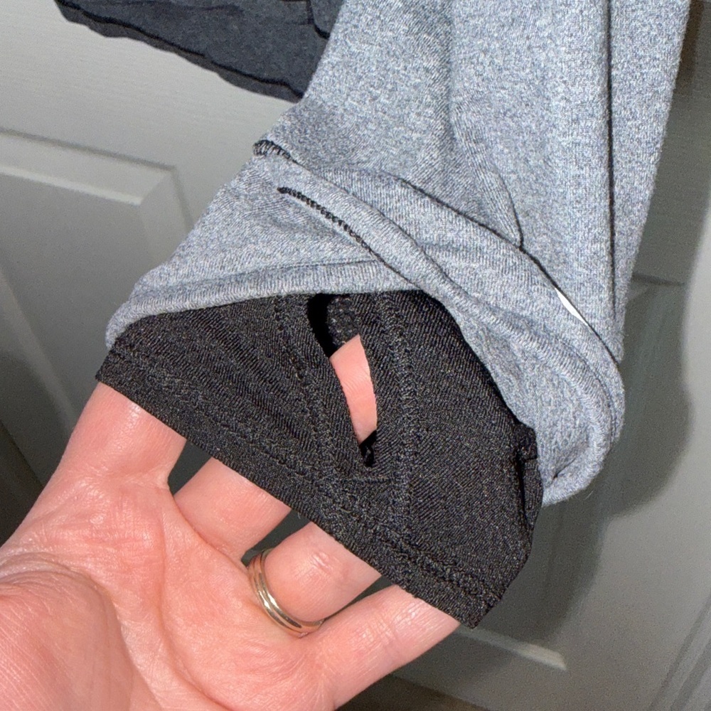 Cuddl Duds Sport Layer Top - Picture 5 of 6